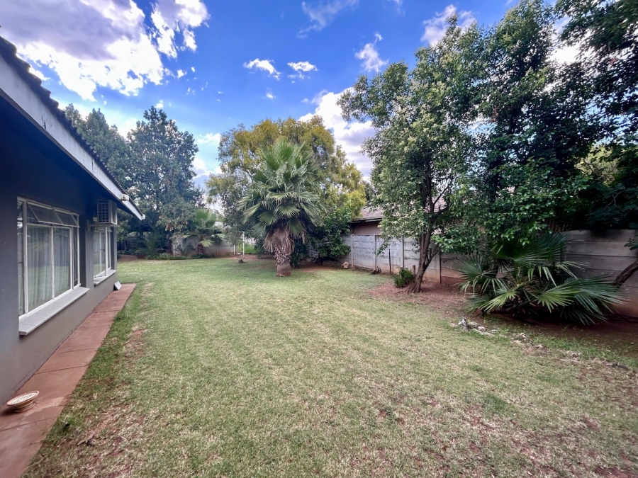 3 Bedroom Property for Sale in Flimieda North West